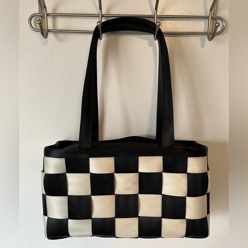 Harvey’s Seatbelt - Boxy Long Handles Purse